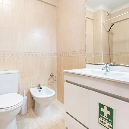 Sunny Retreat With Pool And Balcony By Lovelystay Albufeira